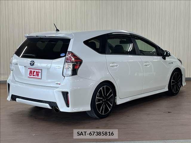 Toyota PRIUS ALPHA 2016-01 8881686-4