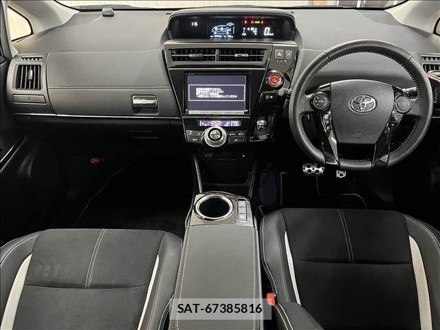 Toyota PRIUS ALPHA 2016-01 8881686-8
