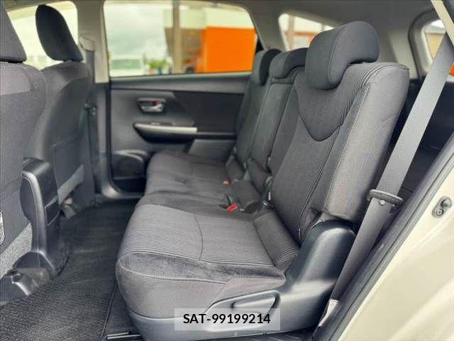 Toyota PRIUS ALPHA 2015-01 8881692-17