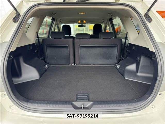 Toyota PRIUS ALPHA 2015-01 8881692-19