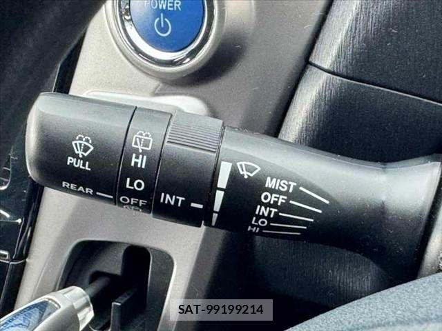 Toyota PRIUS ALPHA 2015-01 8881692-23