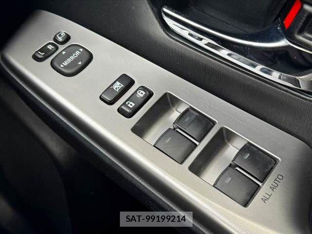 Toyota PRIUS ALPHA 2015-01 8881692-26