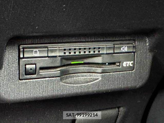 Toyota PRIUS ALPHA 2015-01 8881692-27