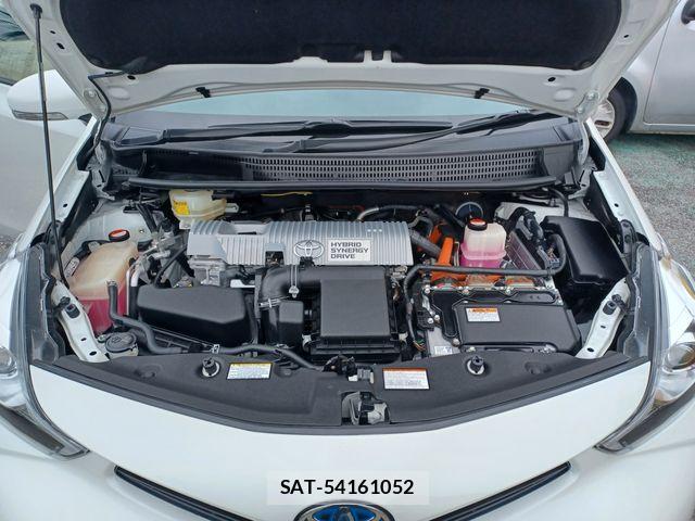 Toyota PRIUS ALPHA 2015-09 8881687-13