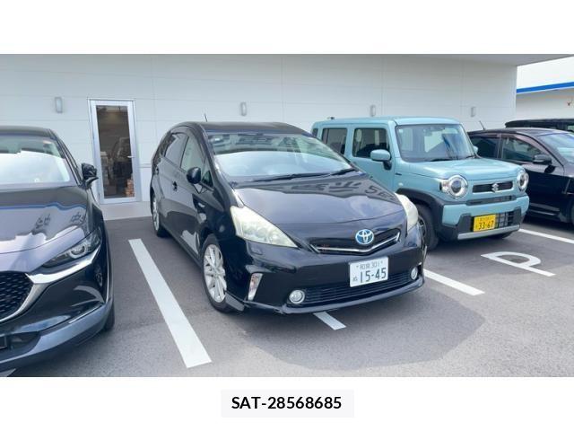 Toyota PRIUS ALPHA 2011-11 8881711-1