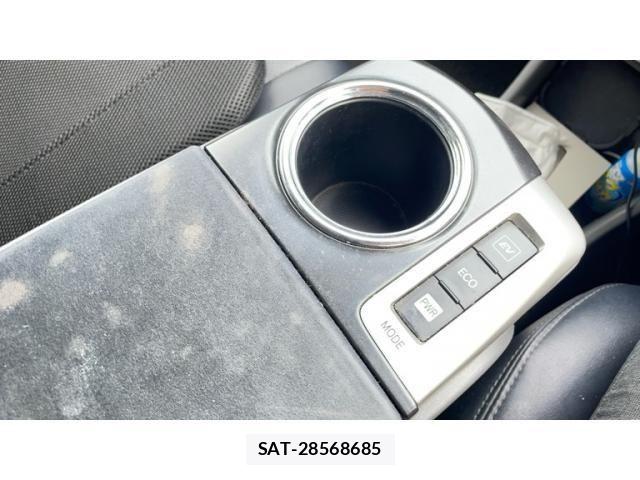 Toyota PRIUS ALPHA 2011-11 8881711-19