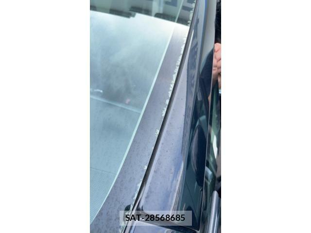 Toyota PRIUS ALPHA 2011-11 8881711-26