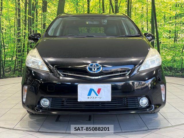 Toyota PRIUS ALPHA 2013-11 8881694-13