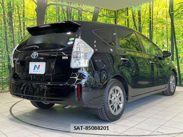 Toyota PRIUS ALPHA 2013-11 8881694-16