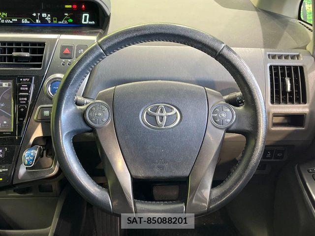 Toyota PRIUS ALPHA 2013-11 8881694-7