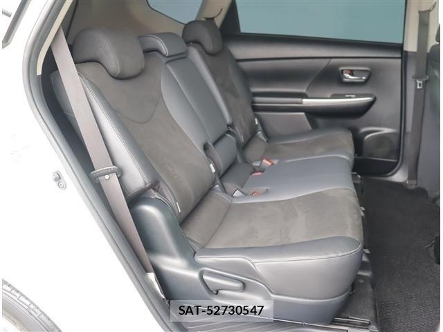 Toyota PRIUS ALPHA 2016-02 8881688-6