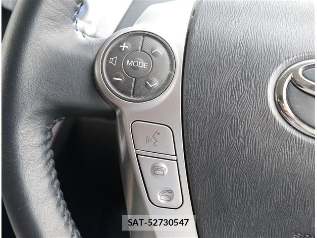 Toyota PRIUS ALPHA 2016-02 8881688-17