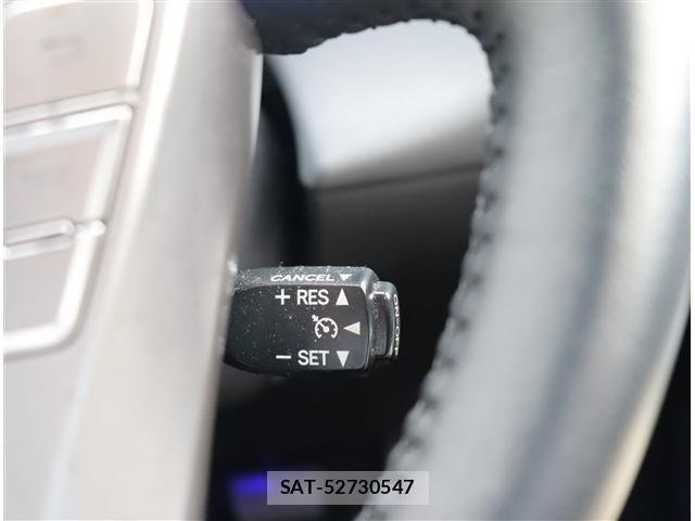 Toyota PRIUS ALPHA 2016-02 8881688-19