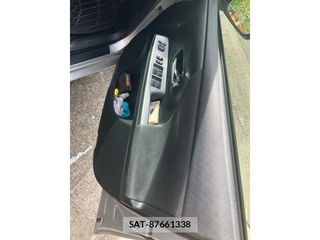 Toyota PRIUS ALPHA 2015-09 8881700-9