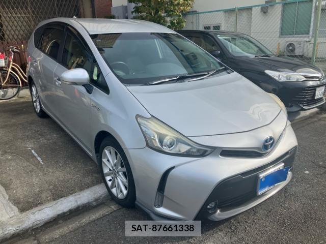 Toyota PRIUS ALPHA 2015-09 8881700-1
