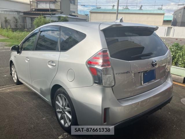 Toyota PRIUS ALPHA 2015-09 8881700-3