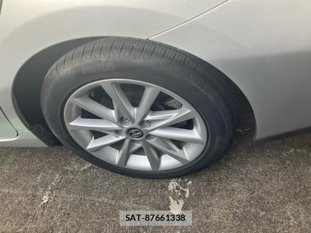 Toyota PRIUS ALPHA 2015-09 8881700-6
