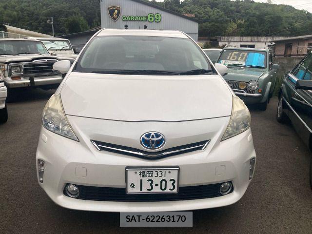 Toyota PRIUS ALPHA 2013-03 8881695-0