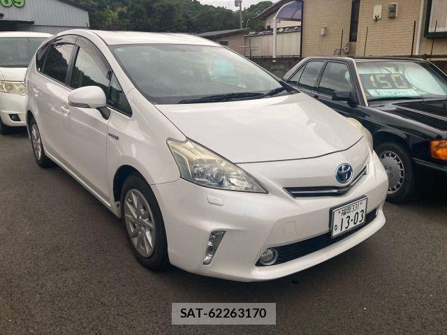 Toyota PRIUS ALPHA 2013-03 8881695-5
