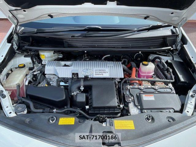 Toyota PRIUS ALPHA 2013-10 8881697-17