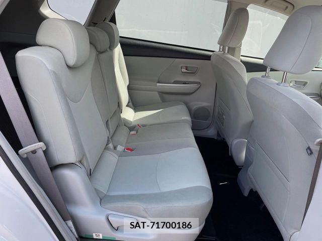 Toyota PRIUS ALPHA 2013-10 8881697-8