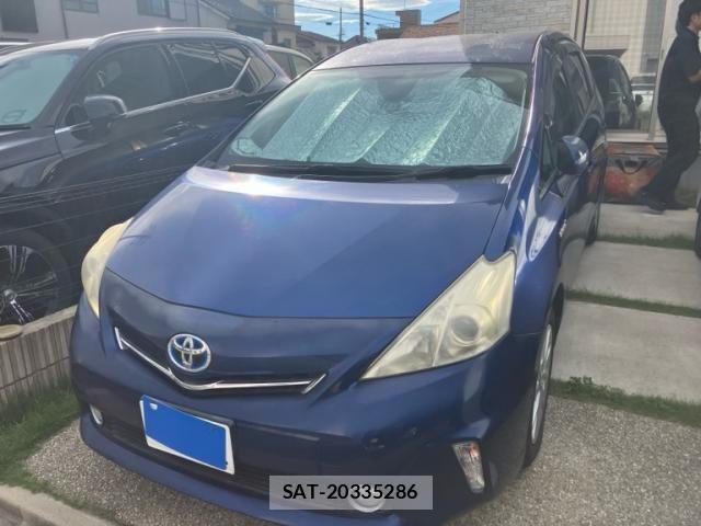 Toyota PRIUS ALPHA 2011-11 8881710-1
