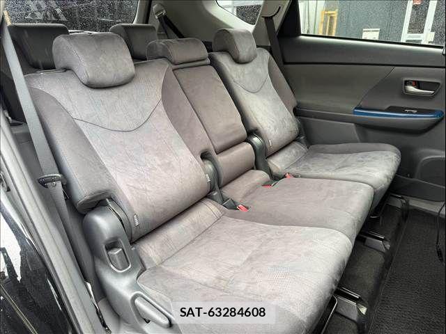 Toyota PRIUS ALPHA 2011-09 8881699-13