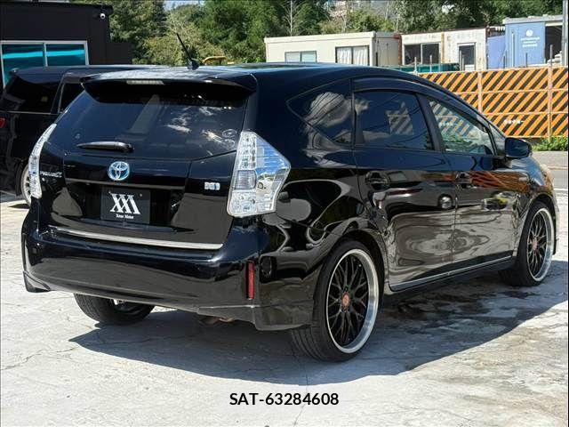 Toyota PRIUS ALPHA 2011-09 8881699-4