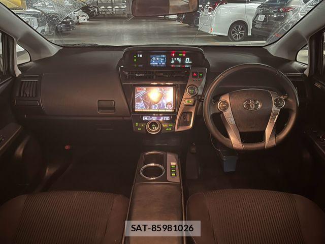 Toyota PRIUS ALPHA 2015-06 8881693-13