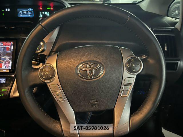 Toyota PRIUS ALPHA 2015-06 8881693-14