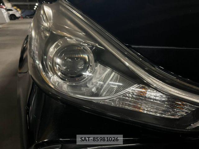 Toyota PRIUS ALPHA 2015-06 8881693-17