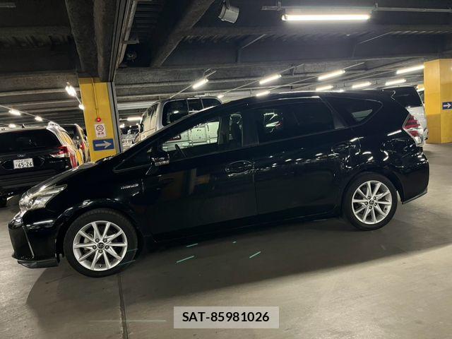 Toyota PRIUS ALPHA 2015-06 8881693-7