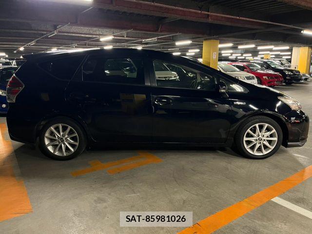Toyota PRIUS ALPHA 2015-06 8881693-8