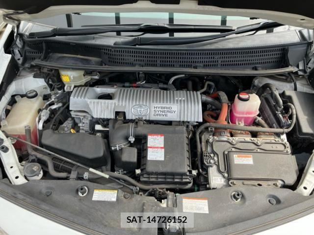 Toyota PRIUS ALPHA 2016-03 8884220-9