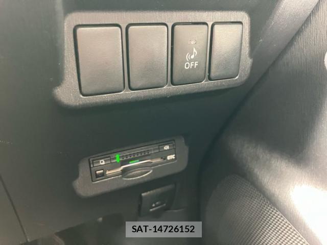 Toyota PRIUS ALPHA 2016-03 8884220-14