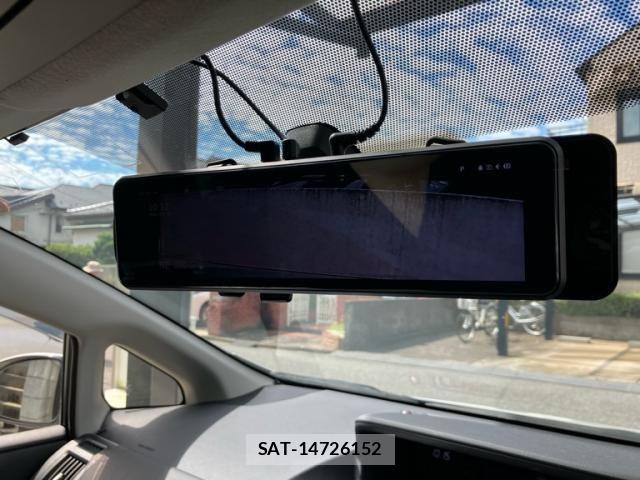 Toyota PRIUS ALPHA 2016-03 8884220-18