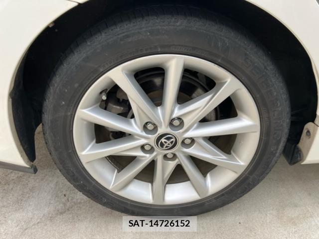 Toyota PRIUS ALPHA 2016-03 8884220-5