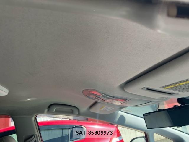 Toyota PRIUS ALPHA 2012-03 8884222-15