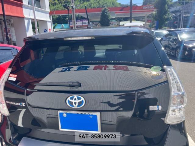 Toyota PRIUS ALPHA 2012-03 8884222-5