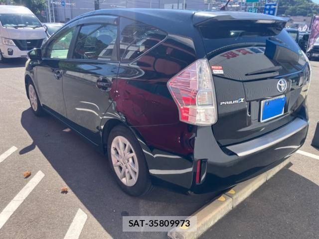 Toyota PRIUS ALPHA 2012-03 8884222-6