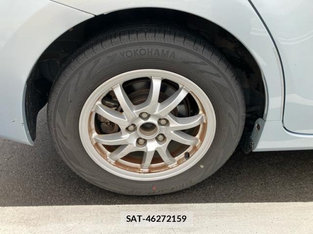 Toyota PRIUS ALPHA 2012-09 8884221-6