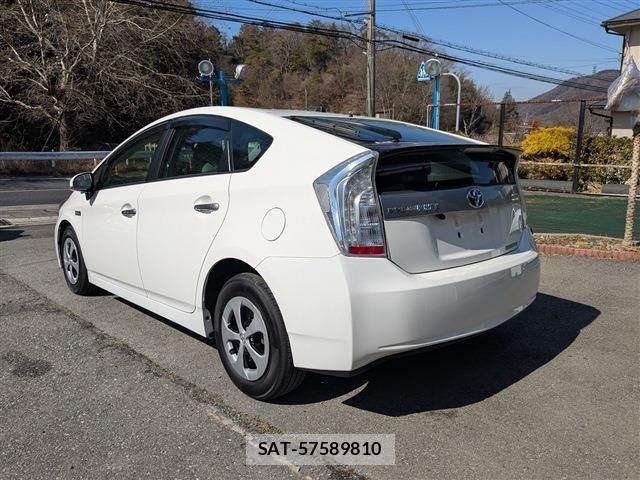 Toyota PRIUS PHV 2013-11 796227-1