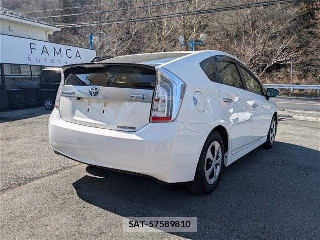 Toyota PRIUS PHV 2013-11 796227-7