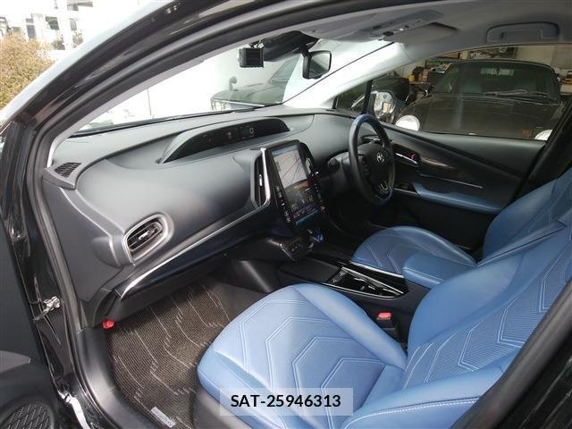 Toyota PRIUS PHV 2020-11 821708-11