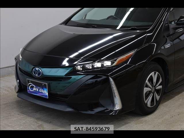 Toyota PRIUS PHV 2017-05 1208222-12