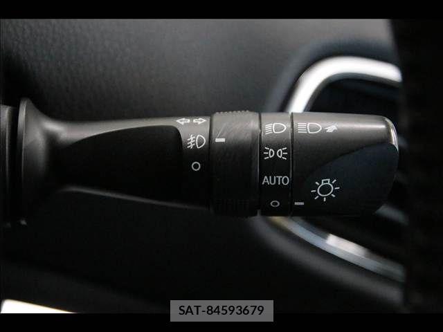 Toyota PRIUS PHV 2017-05 1208222-15