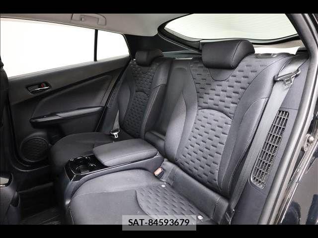 Toyota PRIUS PHV 2017-05 1208222-18