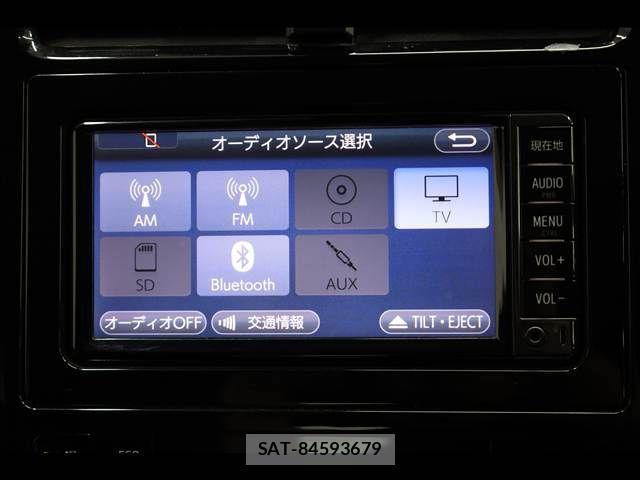 Toyota PRIUS PHV 2017-05 1208222-5