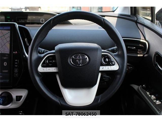 Toyota PRIUS PHV 2017-05 1213132-16