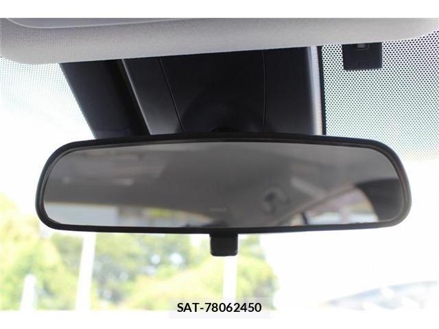 Toyota PRIUS PHV 2017-05 1213132-23